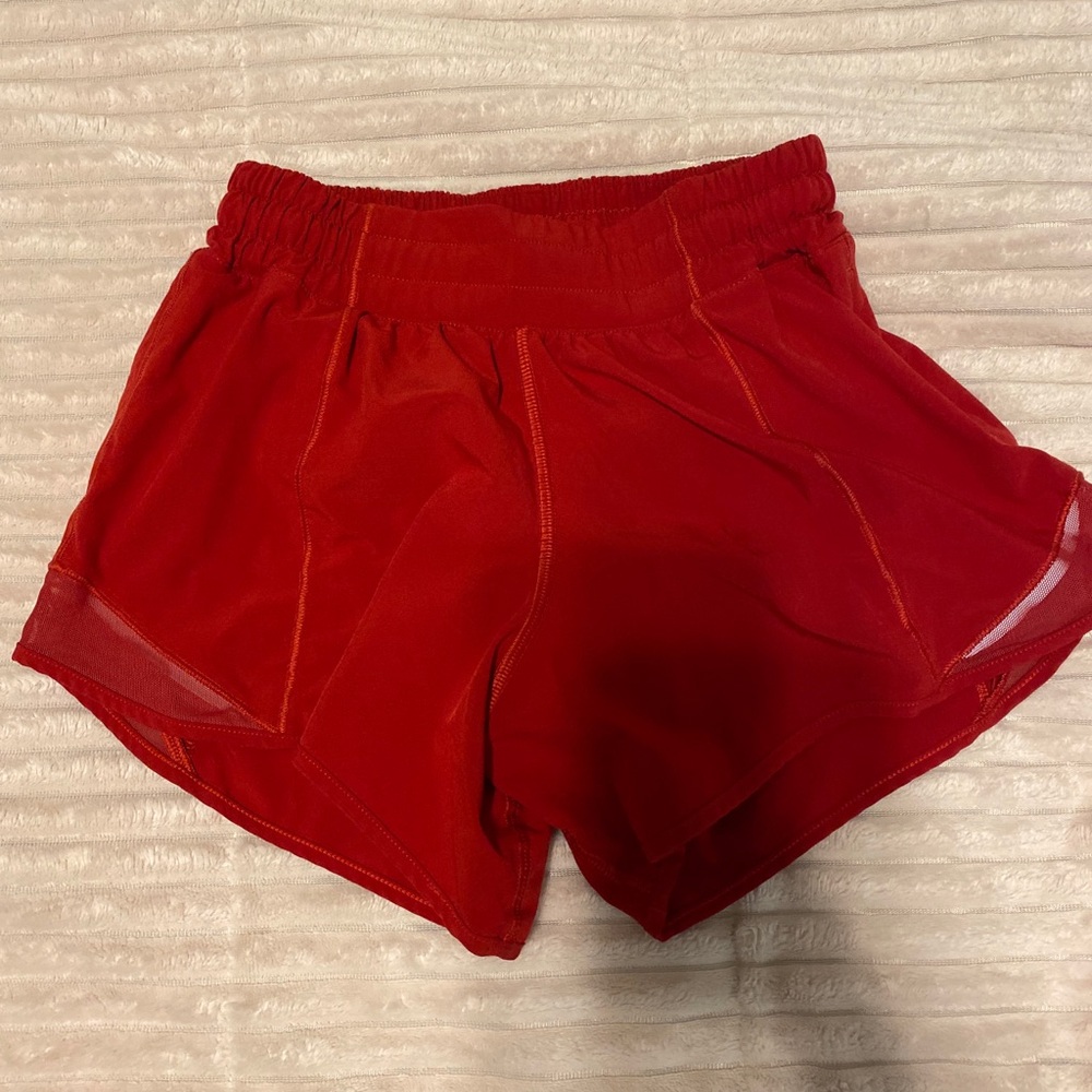 Red lululemon hotty hots size 2 4”